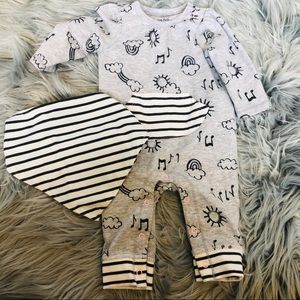 5/$15🔹 Boy or Girl Unisex NEWBORN Onesie
